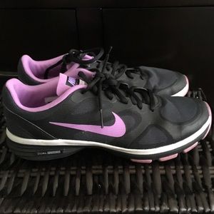 Nike Dual Fusion Sneakers